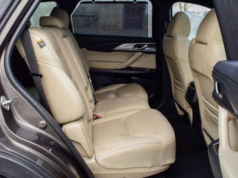 Used 2018 MAZDA CX-9 Grand Touring image 12
