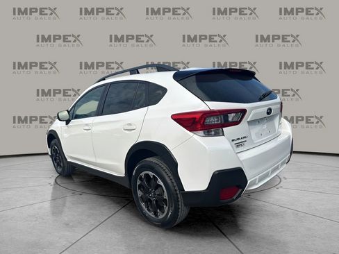 Used 2022 Subaru Crosstrek 2.0i image 3