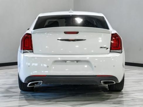 Used 2022 Chrysler 300 S w/ Comfort Group RWD image 15