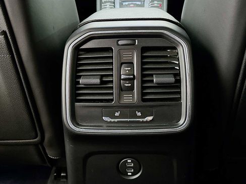 Certified 2020 Porsche Macan image 26