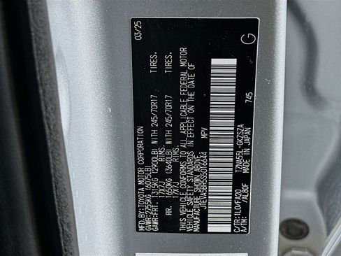 Used 2025 Toyota 4Runner SR5 AWD/4WD image 12