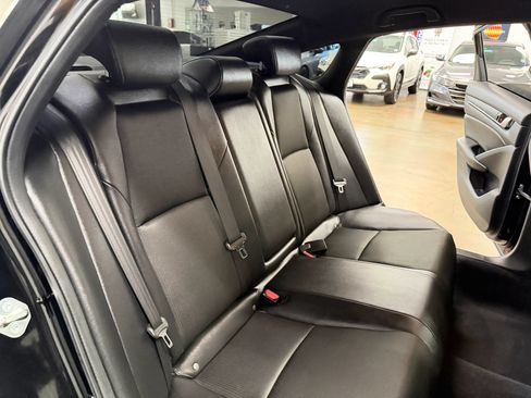 Used 2019 Honda Accord Sport image 18