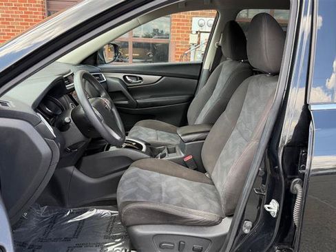 Used 2016 Nissan Rogue SV AWD/4WD image 27