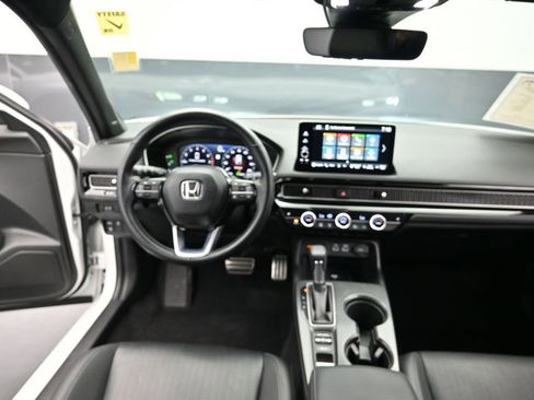 Used 2024 Honda Civic Sport Touring image 18