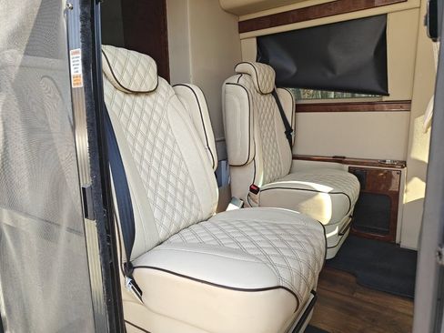 Used 2020 Mercedes-Benz Sprinter 3500 w/ Windows All Around Package image 20