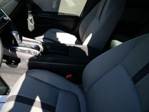 Used 2021 Honda Civic EX image 9