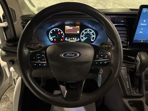 Used 2023 Ford Transit 350 XLT image 8