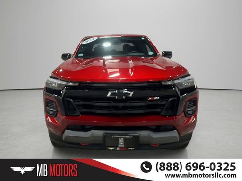 Used 2024 Chevrolet Colorado Z71 w/ Z71 Convenience Package 2 AWD/4WD image 2