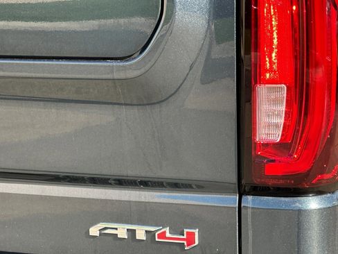 Used 2020 GMC Sierra 1500 AT4 w/ AT4 Premium Package image 28