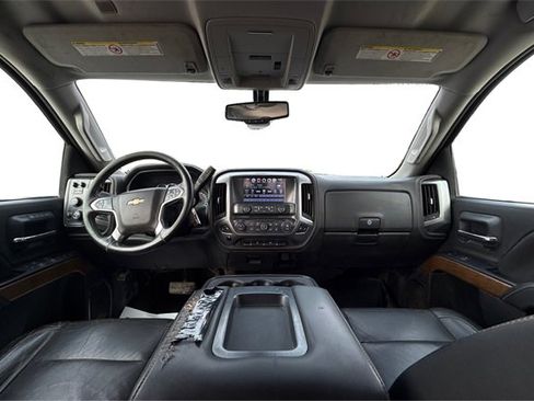 Used 2018 Chevrolet Silverado 2500 LTZ image 22