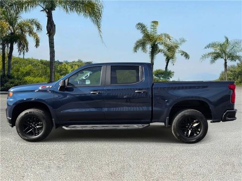 Used 2019 Chevrolet Silverado 1500 Custom Trail Boss w/ Custom Convenience Package image 2