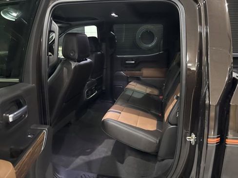 Used 2019 Chevrolet Silverado 1500 High Country w/ Z71 Off-Road Package AWD/4WD image 28