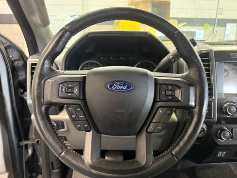 Used 2019 Ford F150 XLT w/ Equipment Group 302A Luxury image 9