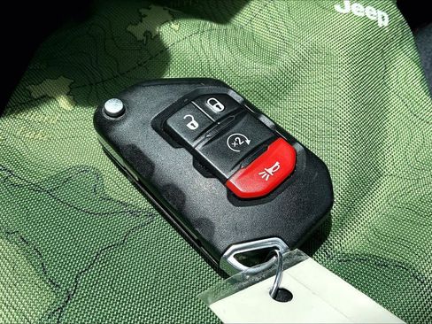 Used 2020 Jeep Wrangler Unlimited Rubicon w/ Quick Order Package 28Y Recon AWD/4WD image 15