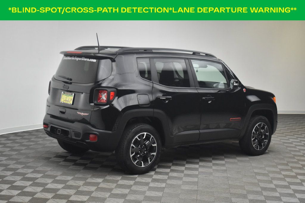 Used 2023 Jeep Renegade Trailhawk w/ Trailer Tow Group AWD/4WD image 5
