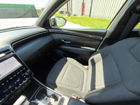 Used 2023 Hyundai Santa Cruz SEL Premium AWD/4WD image 23