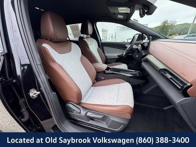 Certified 2023 Volkswagen ID.4 Pro AWD/4WD image 24