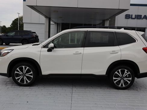 Used 2020 Subaru Forester Limited image 2