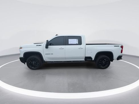 Used 2025 Chevrolet Silverado 2500 LT w/ Trail Boss Package AWD/4WD image 5