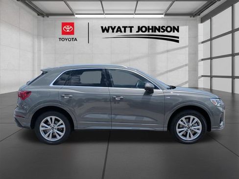 Used 2025 Audi Q3 2.0T Premium AWD/4WD image 6