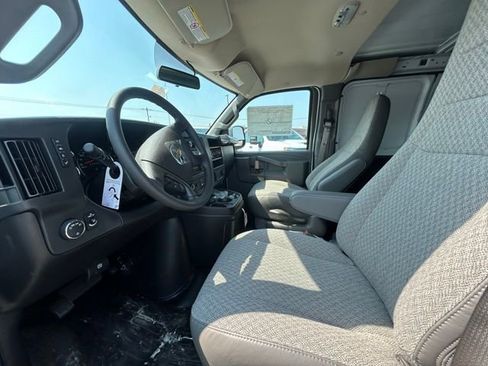 New 2025 Chevrolet Express 2500 w/ Enhanced Convenience Package image 12