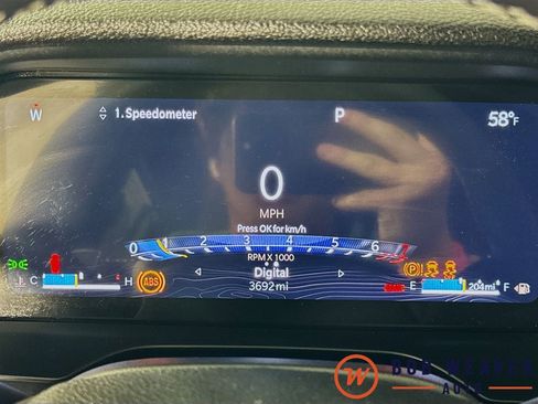 Used 2024 Jeep Grand Cherokee Laredo w/ Luxury Tech Group I image 12