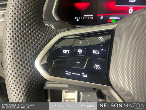 Used 2022 Volkswagen Tiguan SE R-Line AWD/4WD image 43