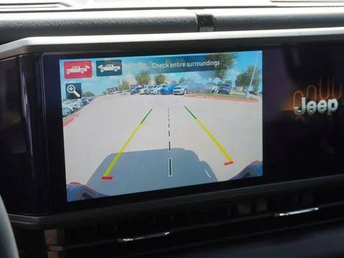 Certified 2025 Jeep Gladiator Mojave AWD/4WD image 22