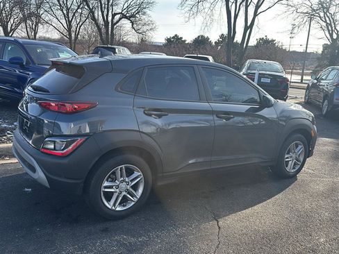 Used 2022 Hyundai Kona SE image 7