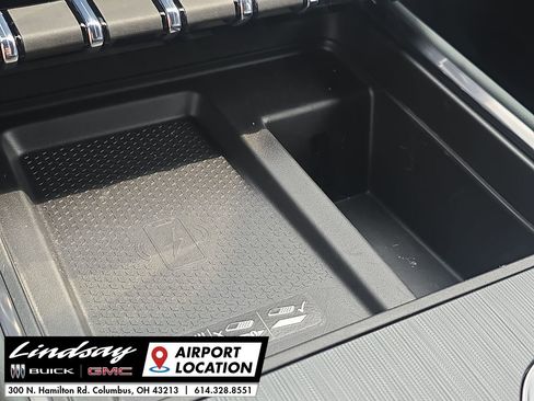 New 2026 GMC Acadia AT4 w/ Luxury Package image 40