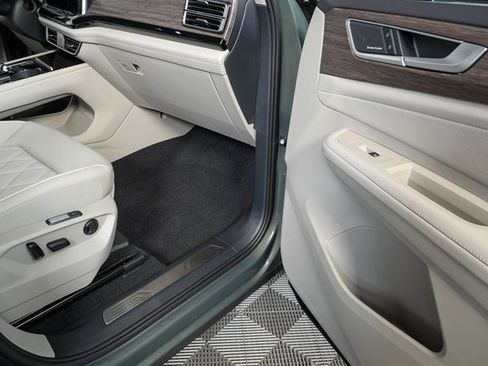 New 2026 Volkswagen Atlas SEL Premium R-Line image 23