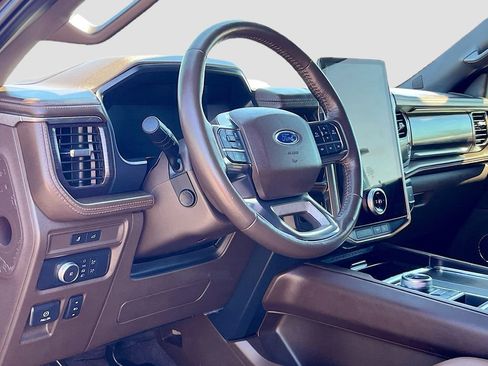 Used 2022 Ford Expedition King Ranch RWD image 9