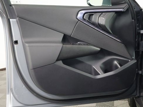 Used 2025 BMW X3 xDrive30i w/ Convenience Package image 12