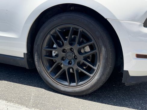 Used 2012 Ford Mustang Premium RWD image 17