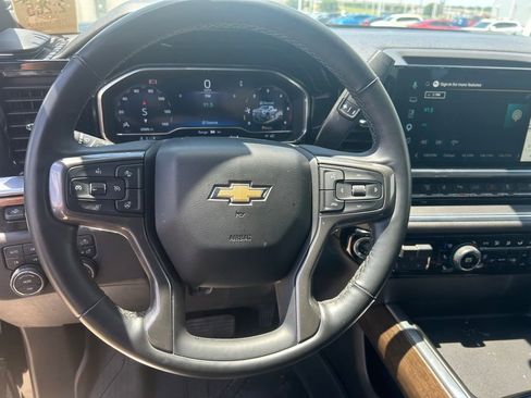Used 2025 Chevrolet Silverado 2500 High Country w/ High Country Premium Package AWD/4WD image 13
