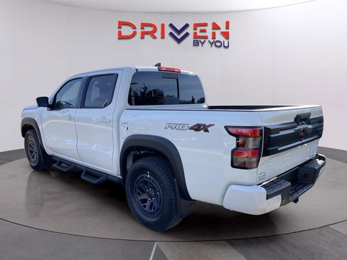 New 2026 Nissan Frontier PRO-4X w/ Pro-4x Convenience Package image 3