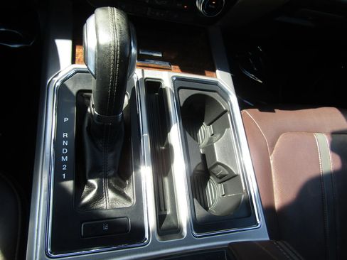 Used 2015 Ford F150 Platinum w/ Technology Package image 23