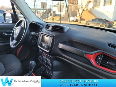 Used 2015 Jeep Renegade Trailhawk w/ Popular Equipment Group image 16
