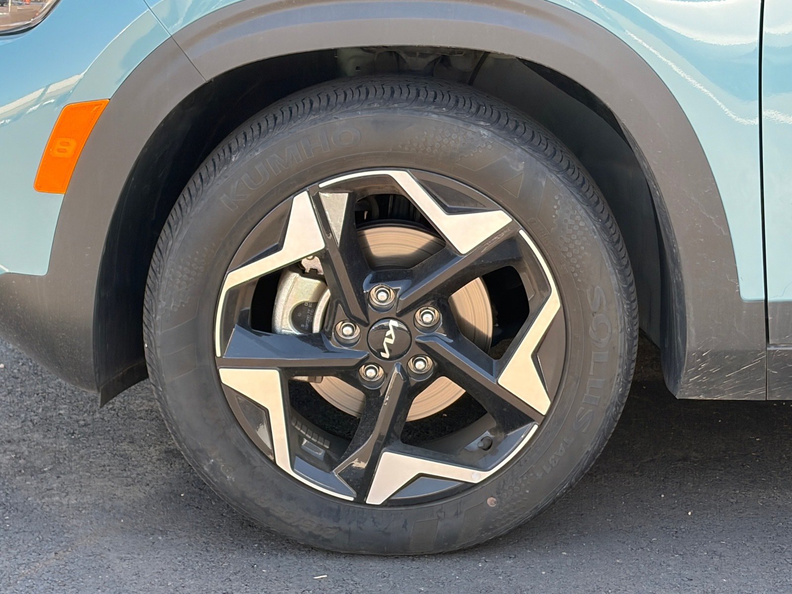 Certified 2024 Kia Seltos EX FWD image 6