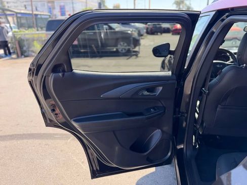 Used 2021 Chevrolet TrailBlazer RS w/ Sun and Liftgate Package FWD image 26