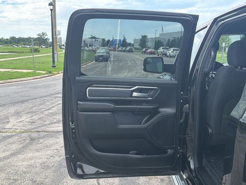 Used 2022 RAM 1500 Big Horn AWD/4WD image 31