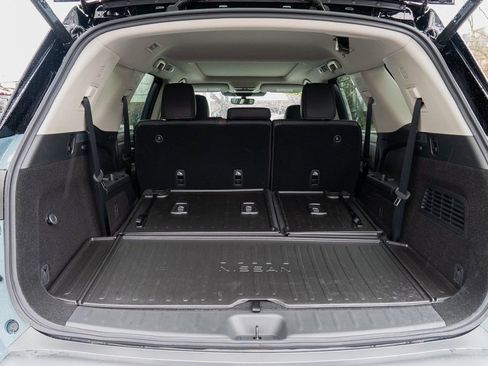 New 2026 Nissan Pathfinder Platinum AWD/4WD image 9