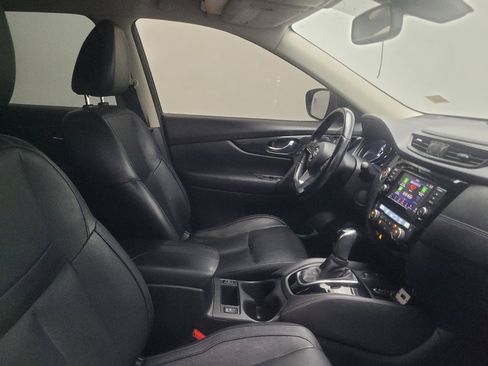 Used 2018 Nissan Rogue SL w/ Premium Package FWD image 21