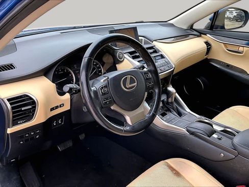 Used 2016 Lexus NX 200t FWD w/ Luxury Package image 18