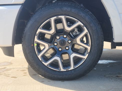 New 2026 RAM 1500 Laramie w/ Laramie Southwest Edition AWD/4WD image 10