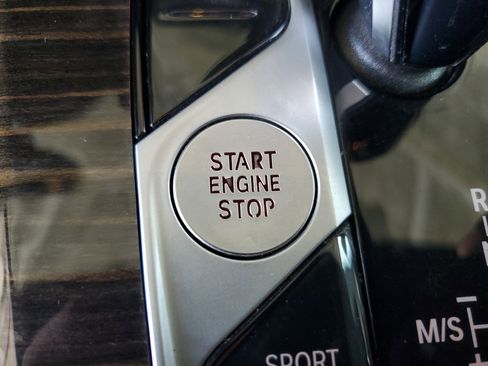 Used 2021 BMW X5 xDrive40i w/ Premium Package AWD/4WD image 30