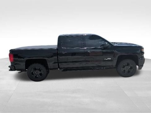 Used 2017 Chevrolet Silverado 1500 LTZ Z71 w/ LTZ Plus Package AWD/4WD image 2