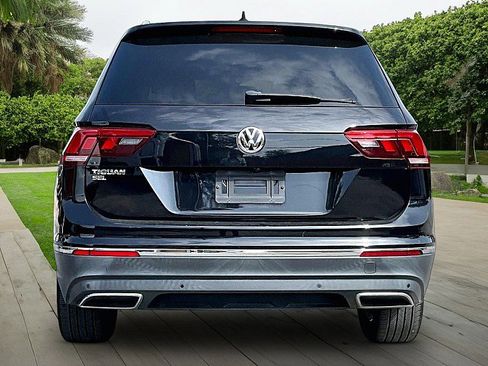 Used 2020 Volkswagen Tiguan SEL FWD image 3