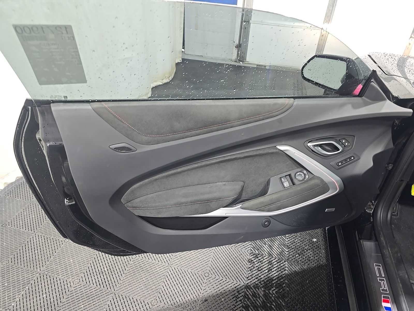 Used 2022 Chevrolet Camaro ZL1 RWD image 14
