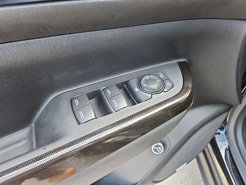 Used 2023 GMC Acadia AT4 image 22